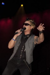 Singer Elvis Crespo